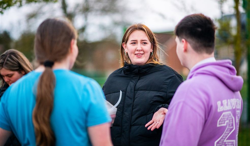 Youth work training with Space. Image: Space YS. Youth worker with young people