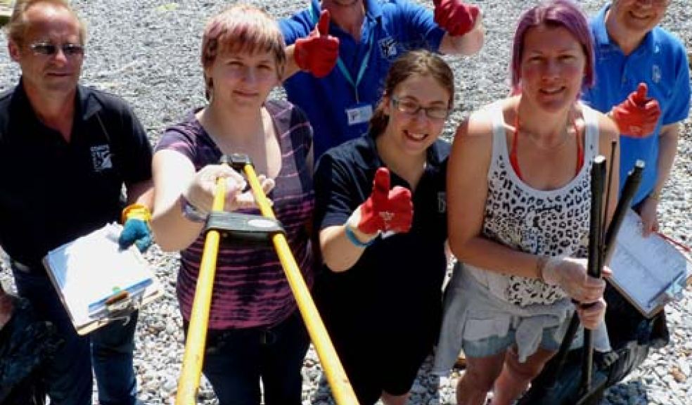 Living Coasts beach cleaners