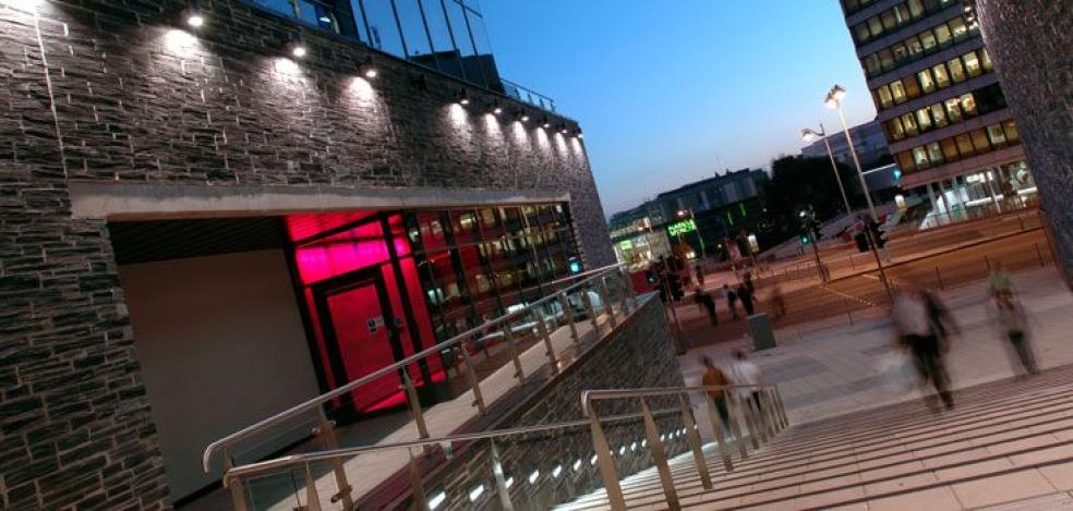 Plymouth breaks into global top 300 university league table