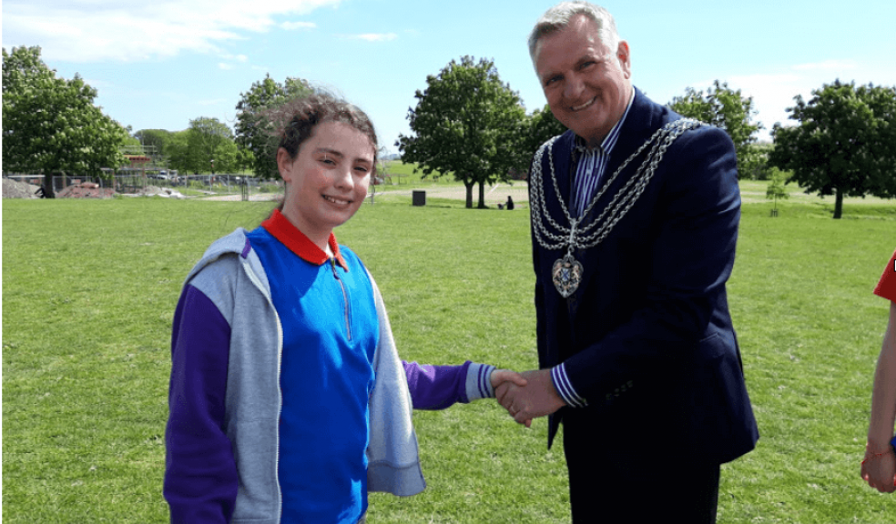 Guide Matilde, 12th St Andrews Guides getting her 100th Handshake