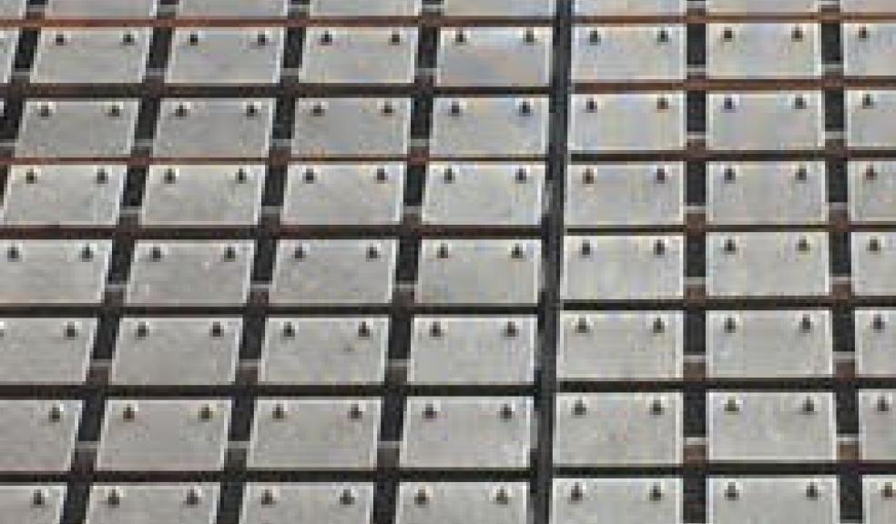 The type of aluminium tiles used on kinetic walls