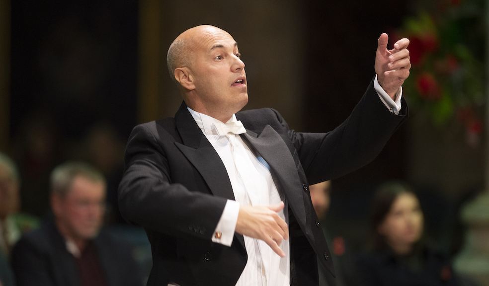 Howard Ionascu will conduct Exeter Philharmonic Choir with Onyx Brass