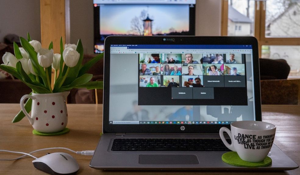Wellbeing Works - FREE online workshops laptop