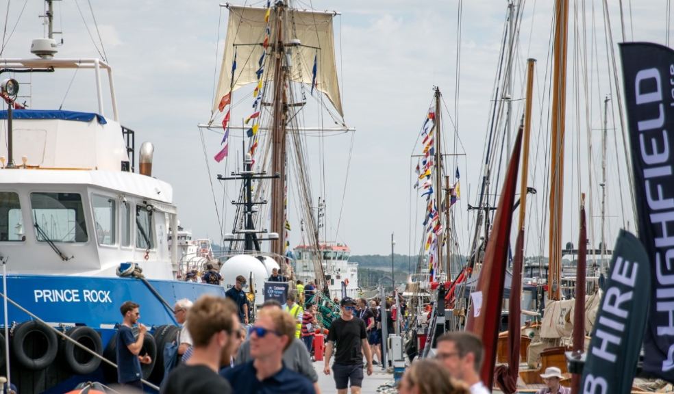 Different View / Plymouth Boat Fest.