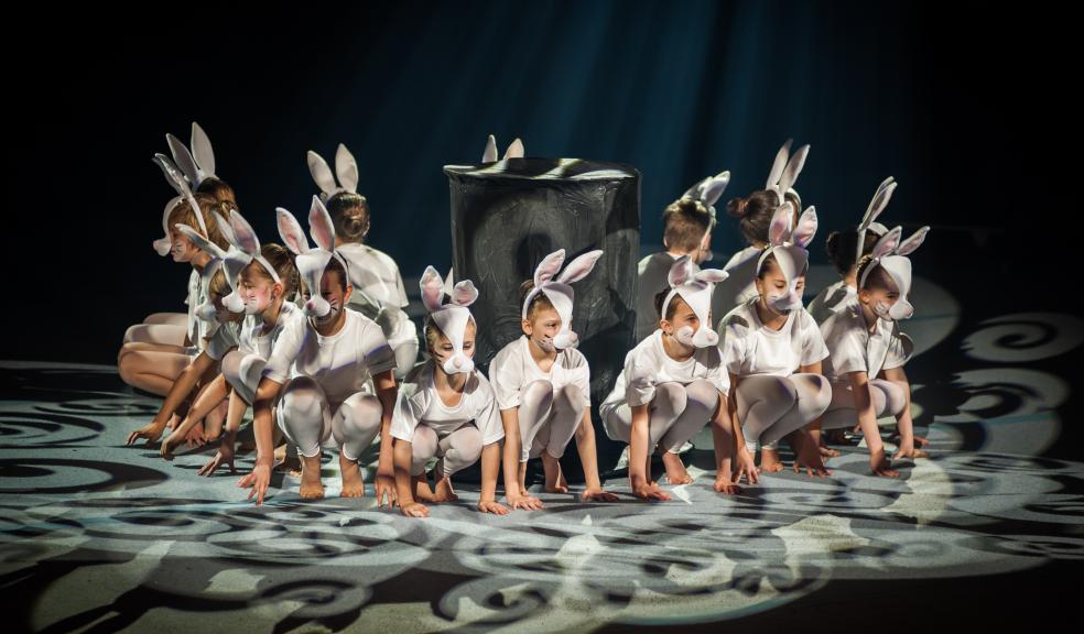 The Primary Gym Team perform 'Out of the Top Hat'.
