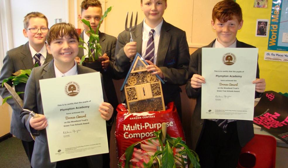 Isaac Smith, Kiera Chapman, Brooklyn Hunter, Hayden Huckerby and Travis Scott.