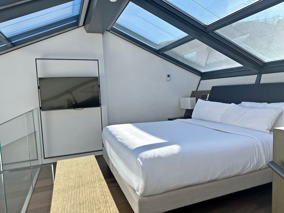 Hilton Lake Como Hotel Review_ A Weekend of ultimate luxury and relaxation Loft Suite travel holiday Hilton Lake Como Hotel Review_ A Weekend of ultimate luxury and relaxation Loft Suite travel holiday