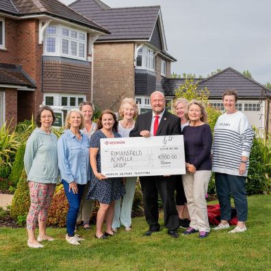 Housebuilder donates 500 to Okehampton acapella group 